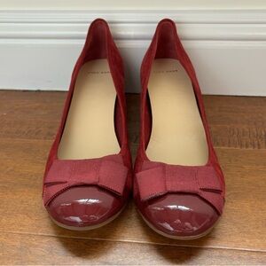 NWOT Cole Haan Red Tali Flow Bow Wedge Suede Leather